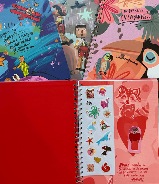 Cuaderno Cuadriculado mapache rosa